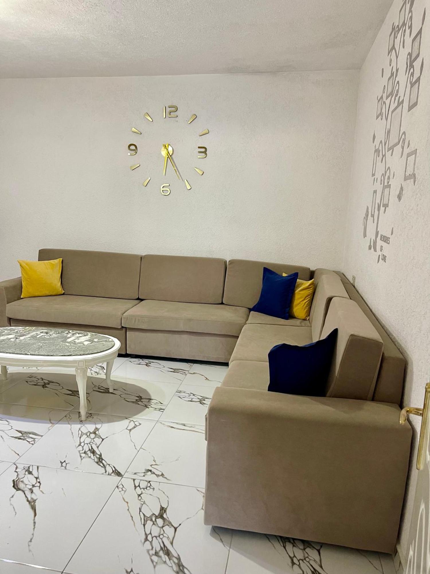 Guest House Dea Vlorë 외부 사진