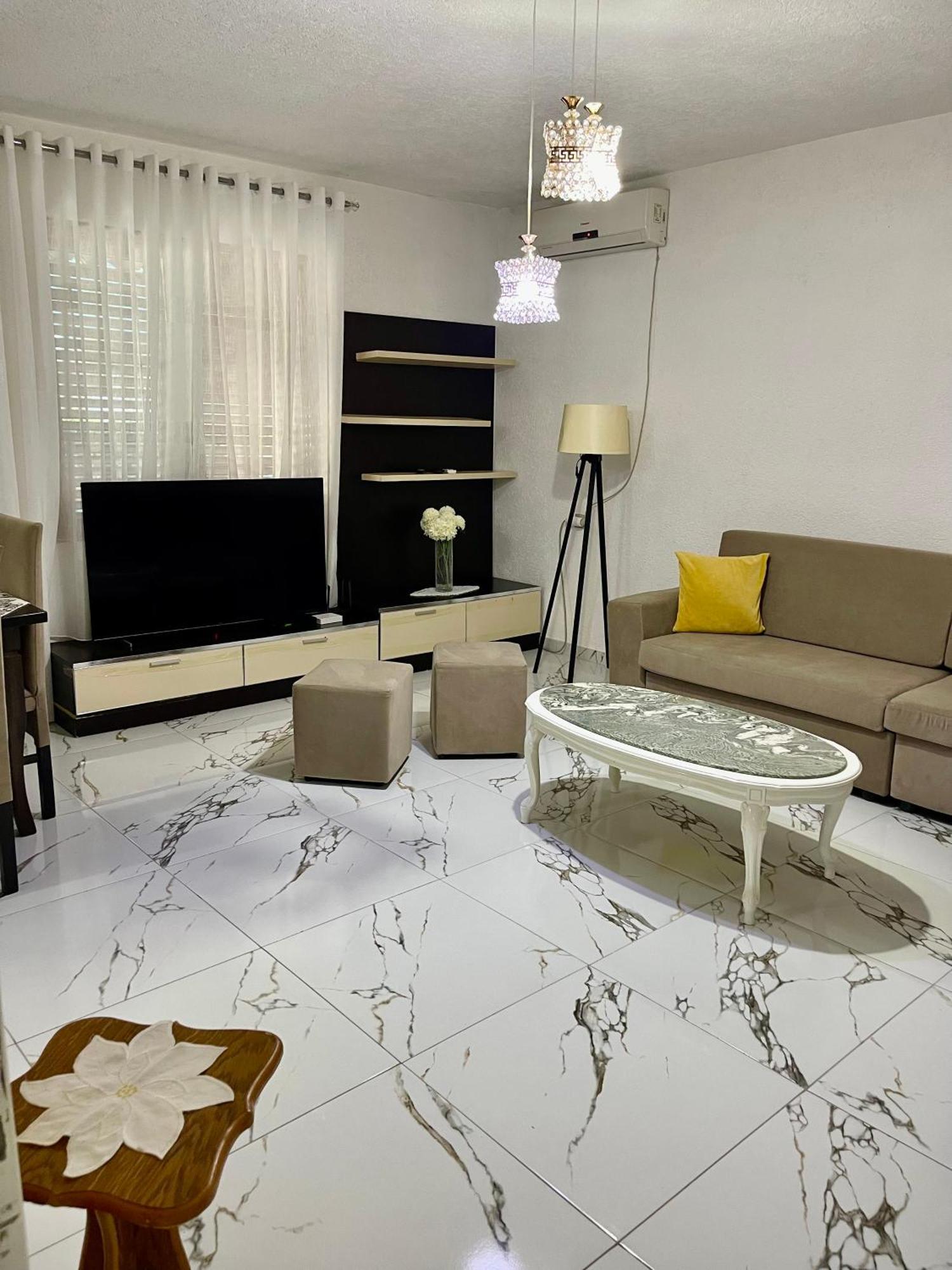 Guest House Dea Vlorë 외부 사진