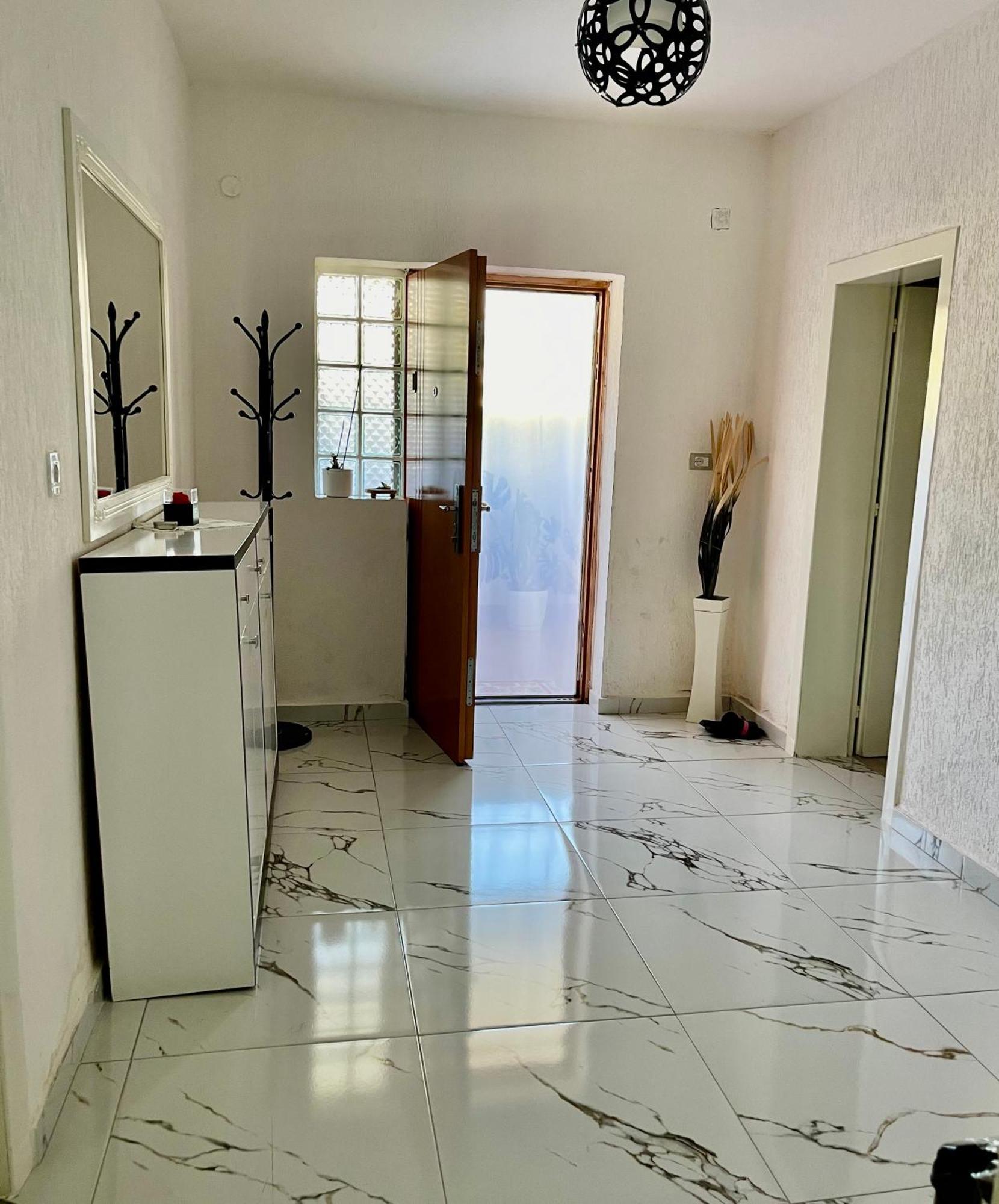 Guest House Dea Vlorë 외부 사진