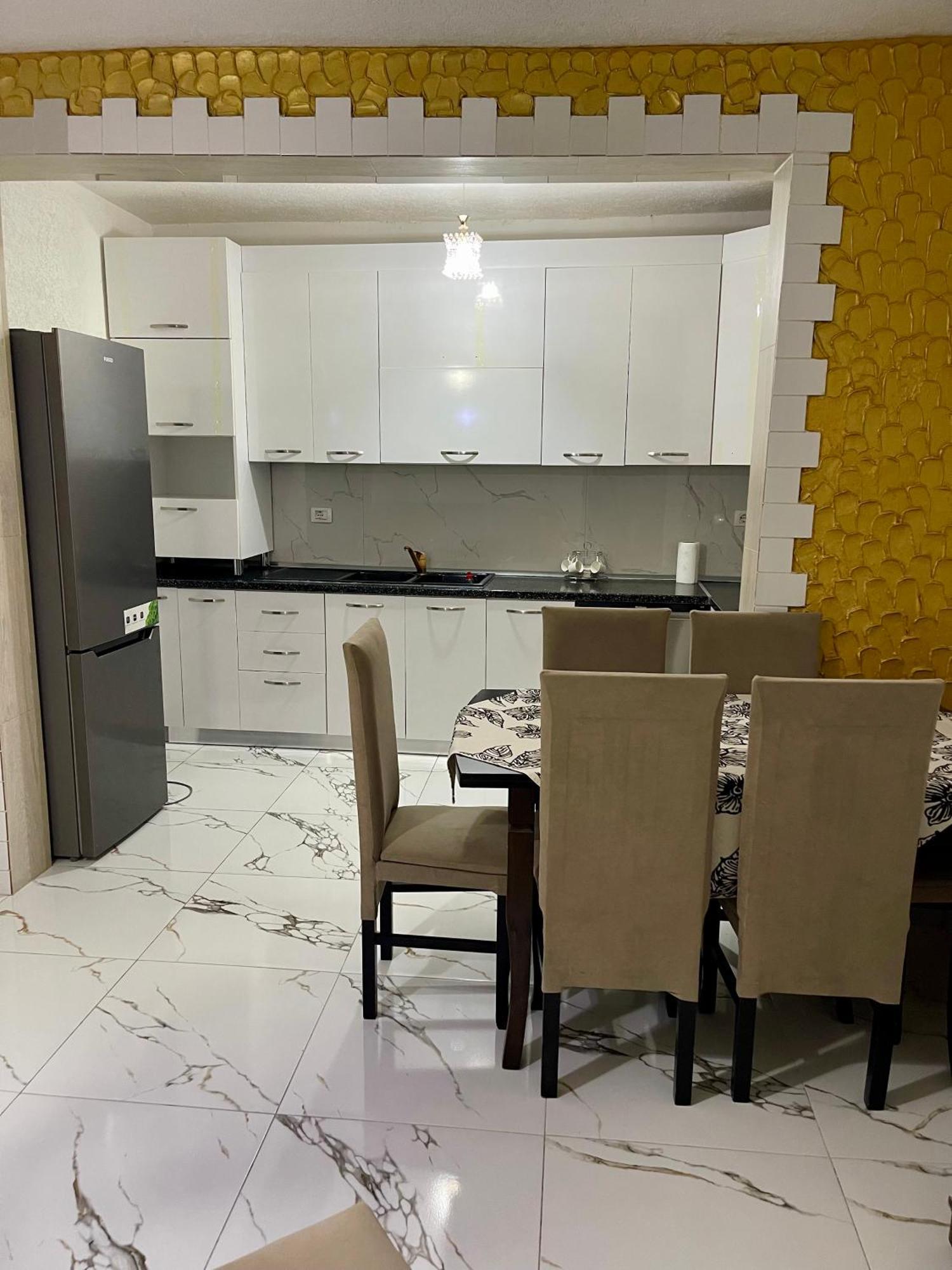 Guest House Dea Vlorë 외부 사진