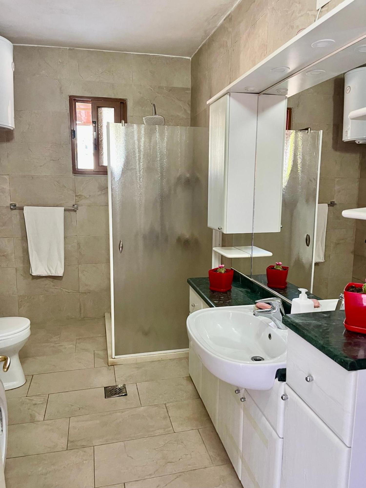 Guest House Dea Vlorë 외부 사진