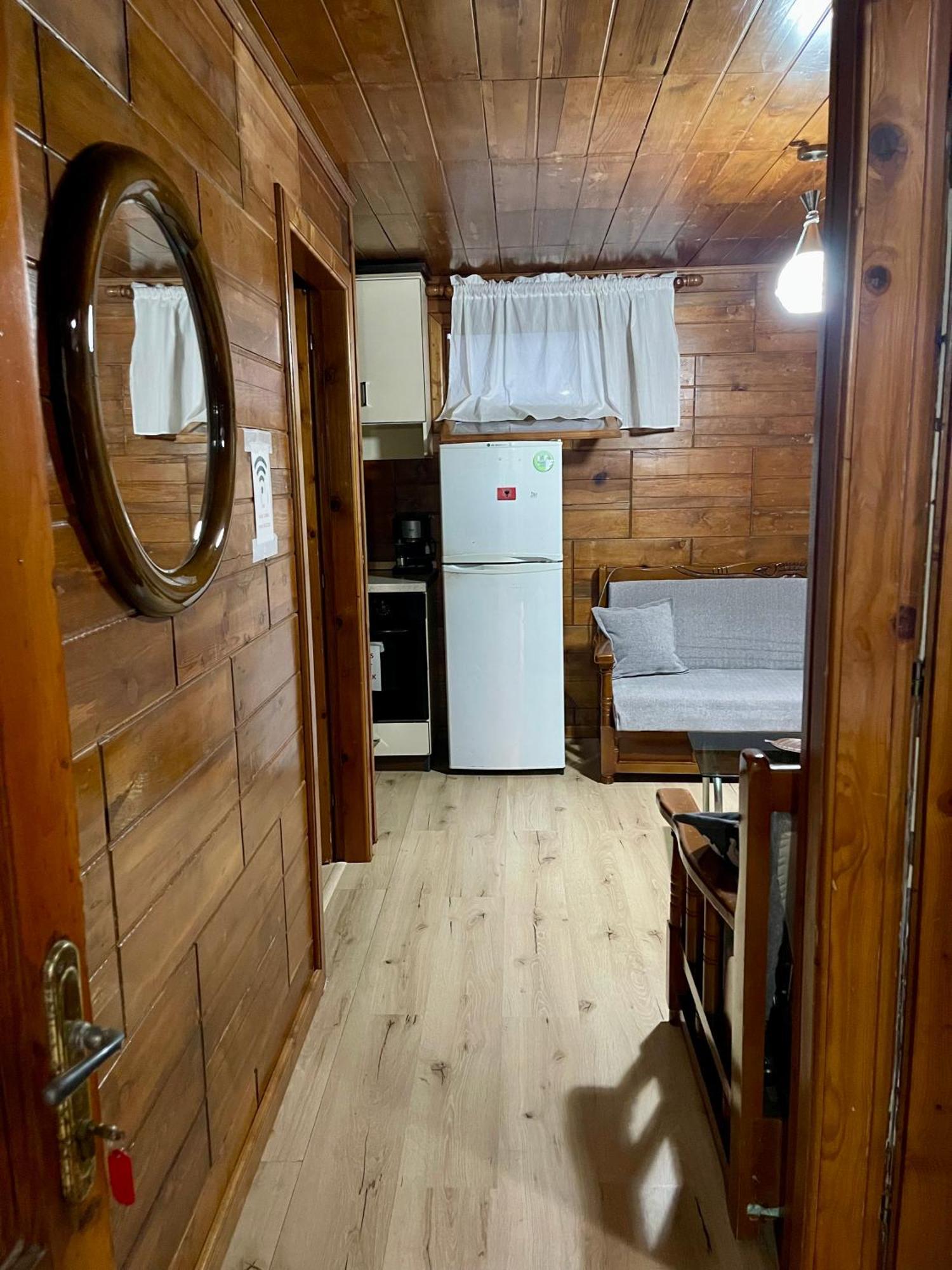 Guest House Dea Vlorë 외부 사진