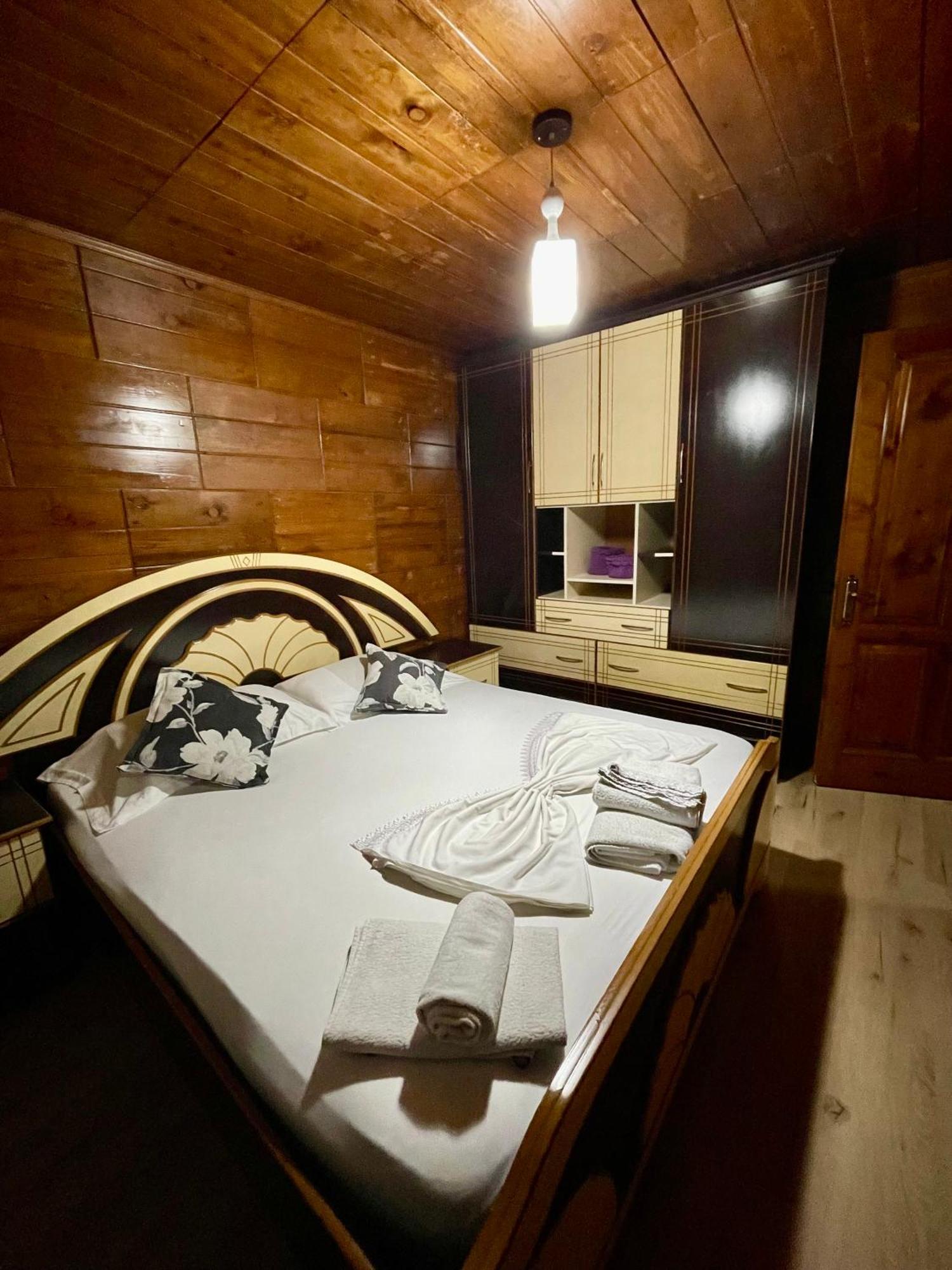 Guest House Dea Vlorë 외부 사진