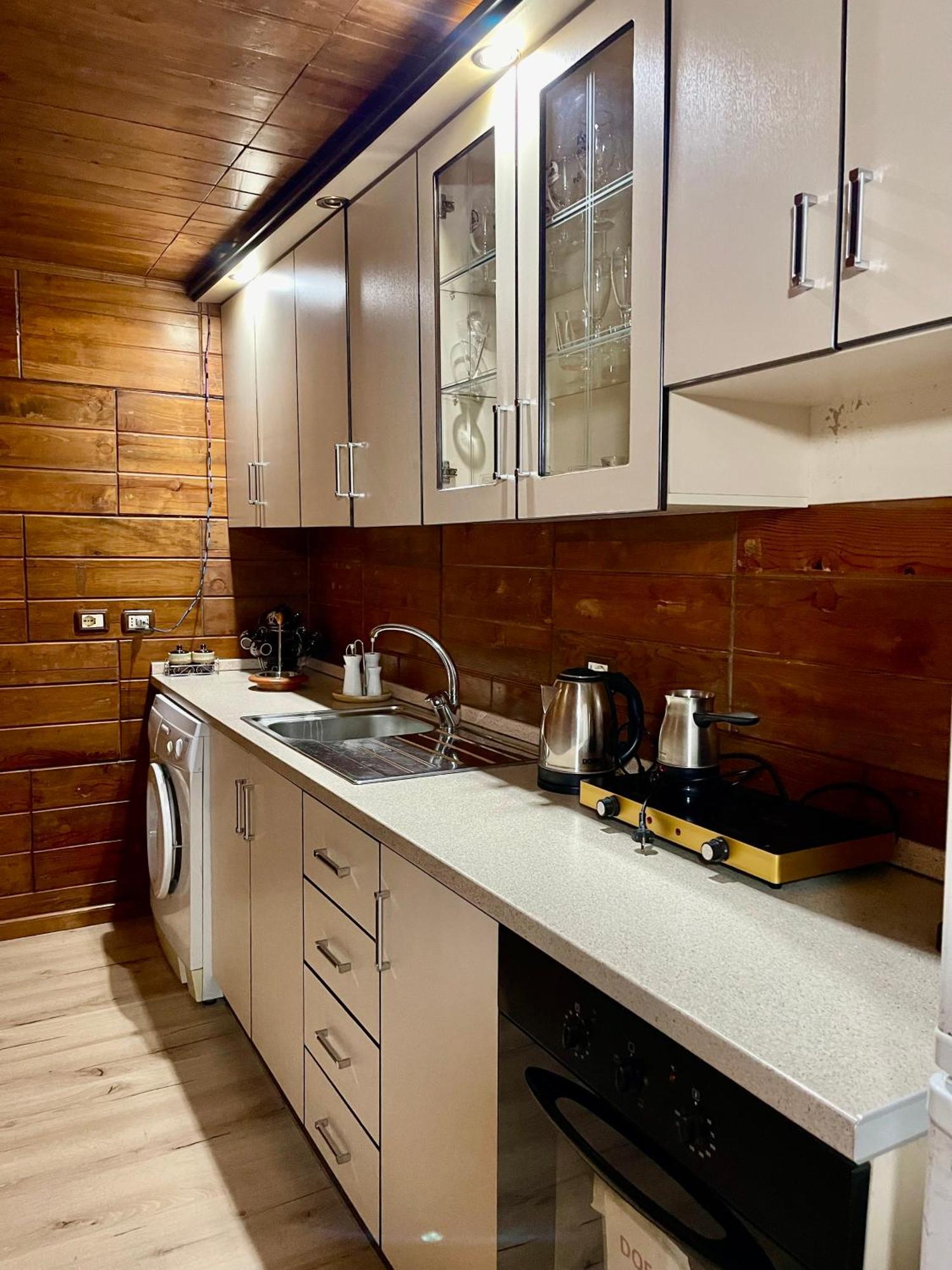 Guest House Dea Vlorë 외부 사진