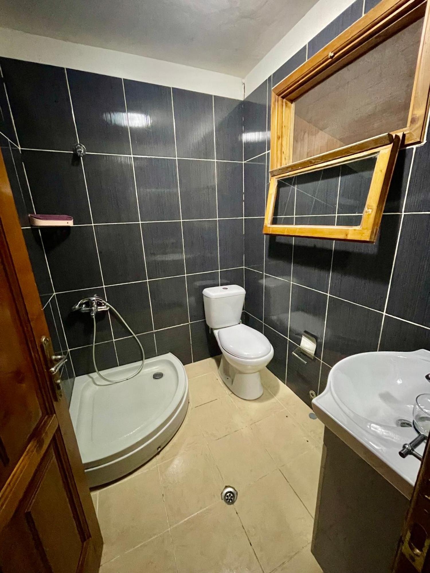 Guest House Dea Vlorë 외부 사진